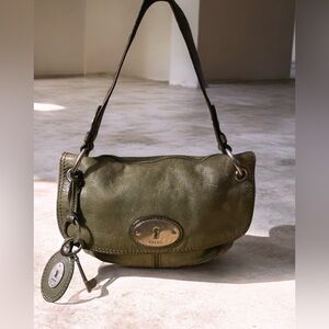 Fossil Sage Green Leather Shoulder Bag. ❤️